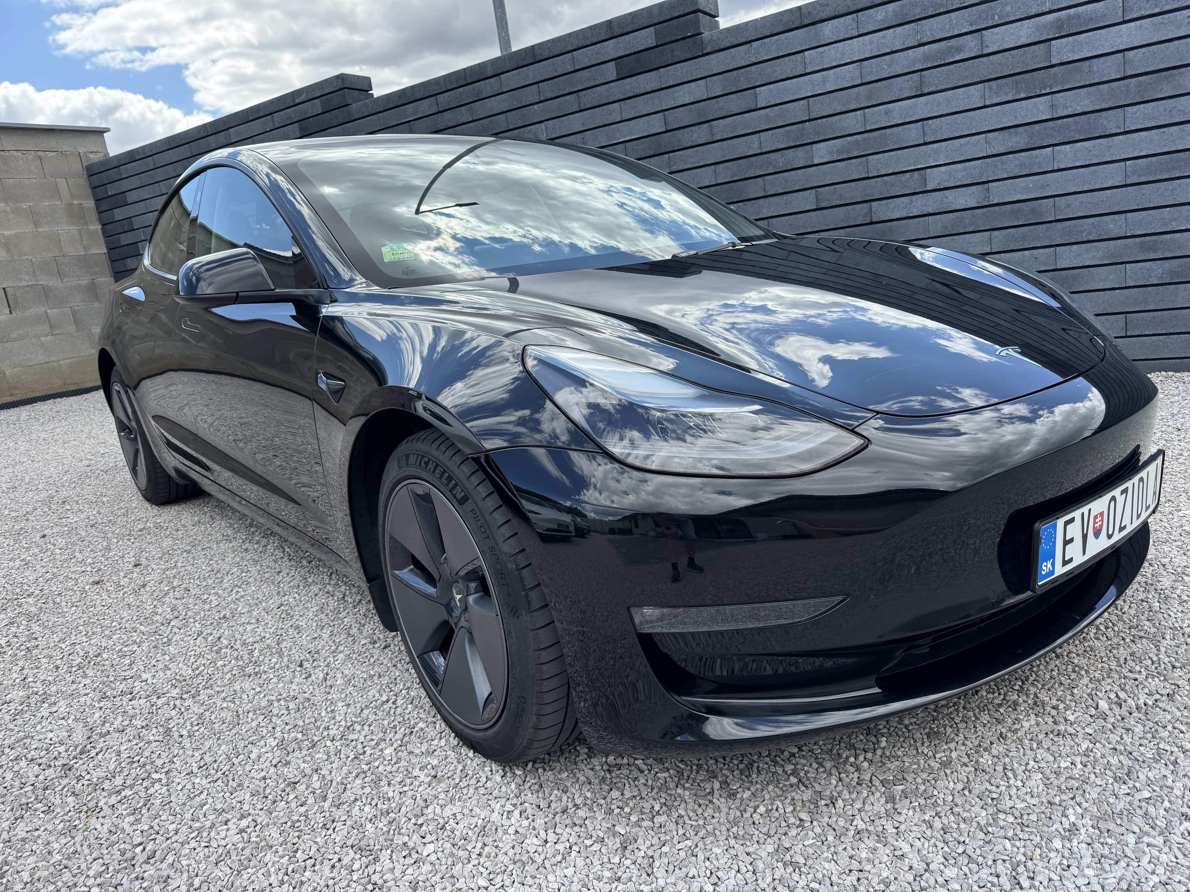Tesla Model 3 Long Range Dual Motor AWD