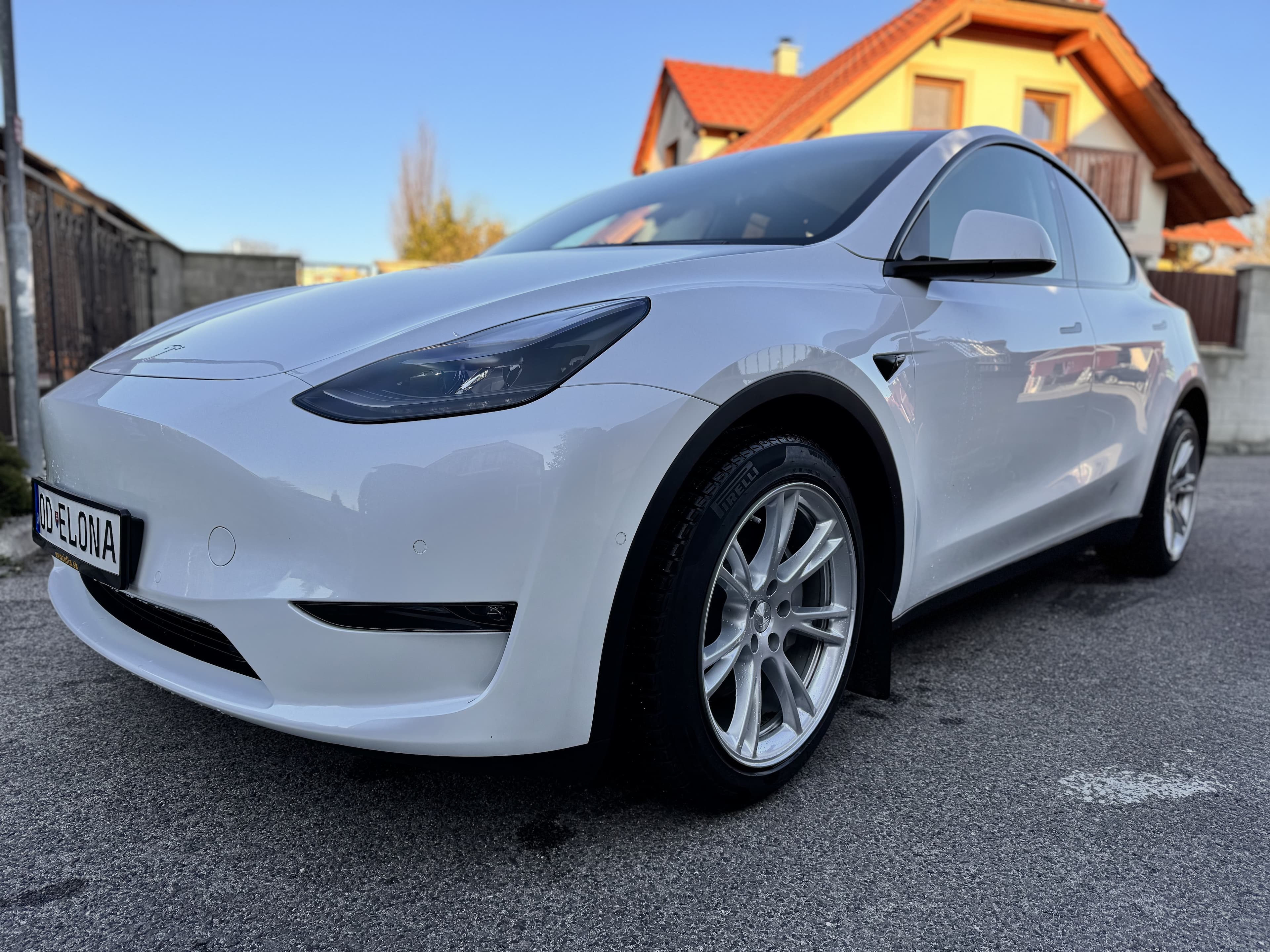 Tesla Model Y Long Range